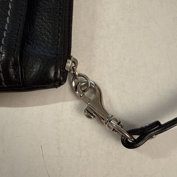 Coach Park Turnlock Black Pebbled Leather Wristlet Wallet - Picture 6 of 10